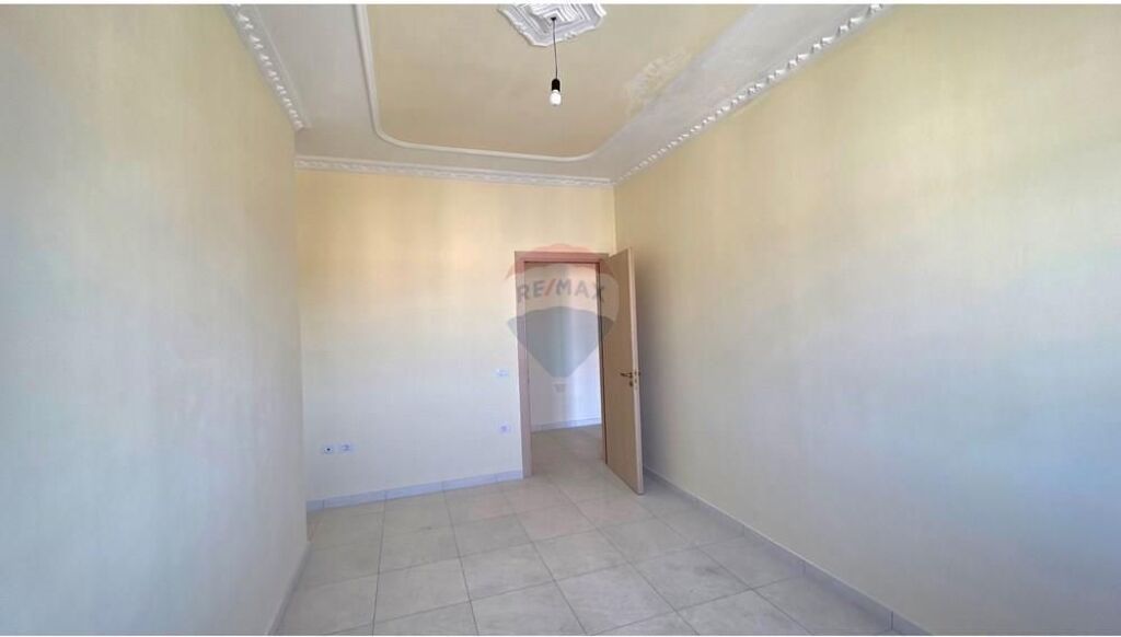 Apartament 2+1 ne shitje , Transballkanike , Vlore