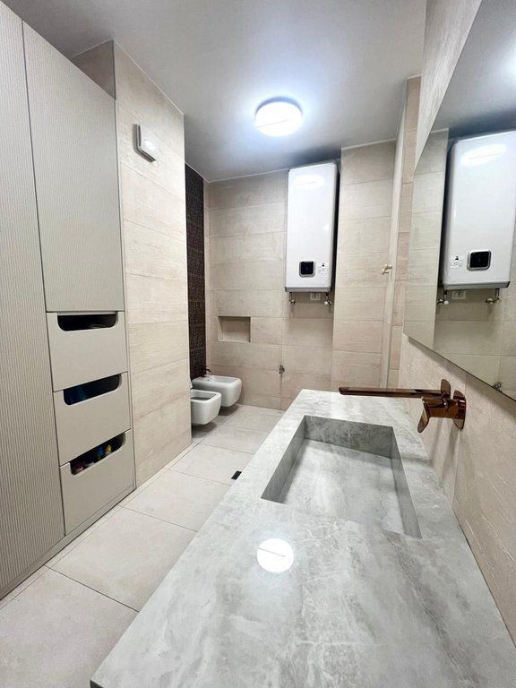 Shitet Apartament bashkëkohor në Komunën e Parisit