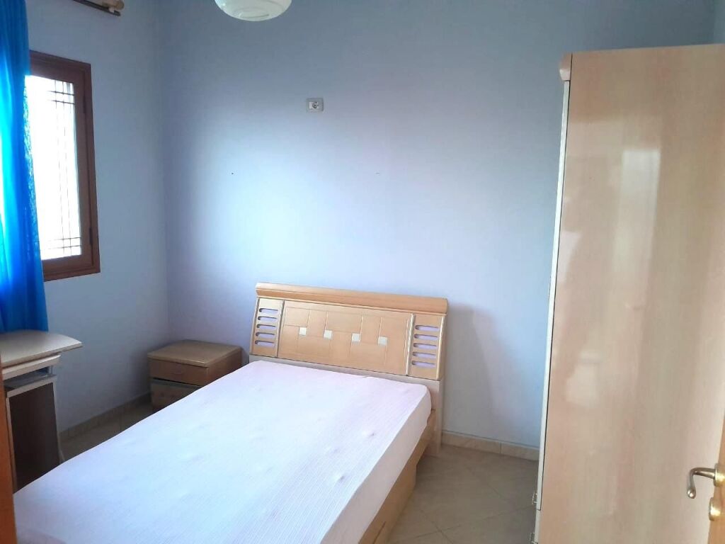 Private house with yard Vlore