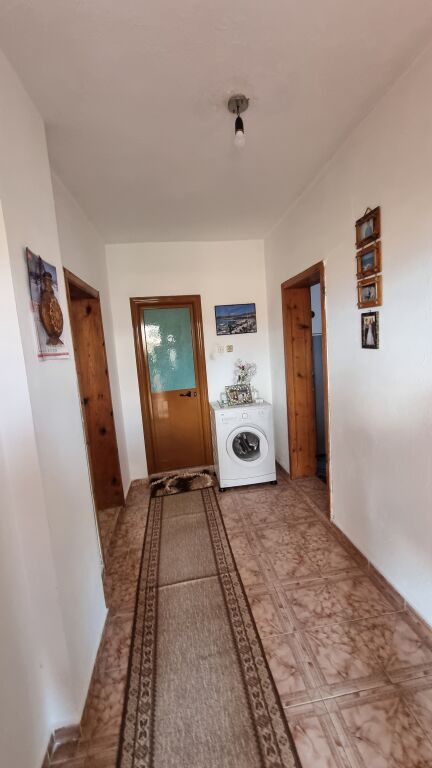 Jepet me qera Apartament 2+1, Babrru