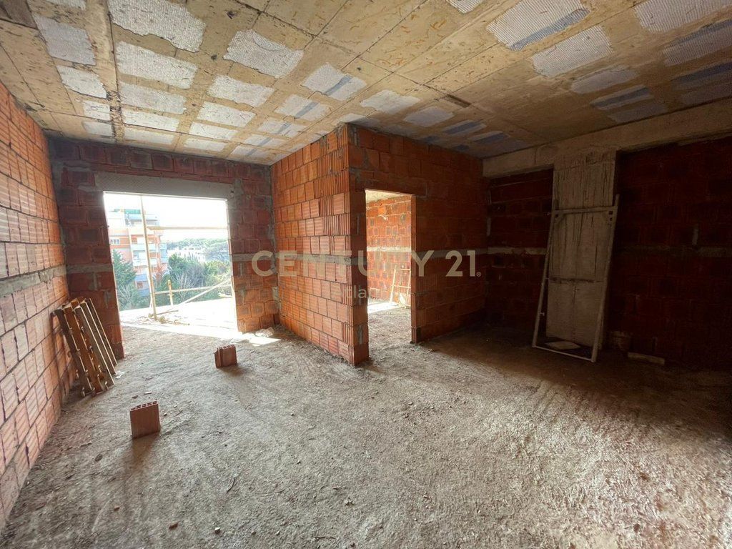 APARTMENT FOR SALE IN GOLEM, DURRES 200M FROM THE SEA - 75,300€
