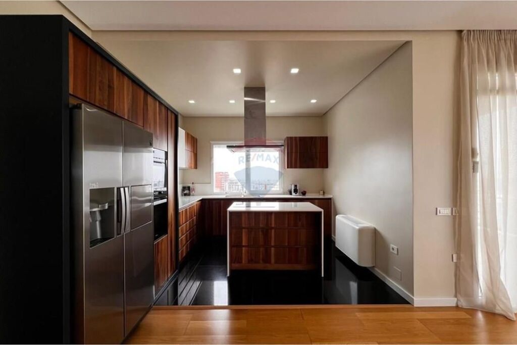 2+1+2 apartment for rent near the Botanical Garden!