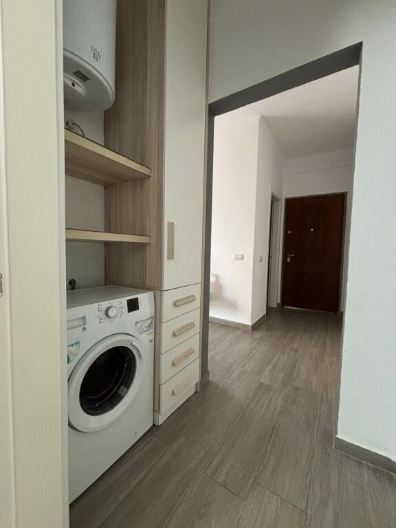 Apartament 2+1 tek Gjiri i Lalzit!