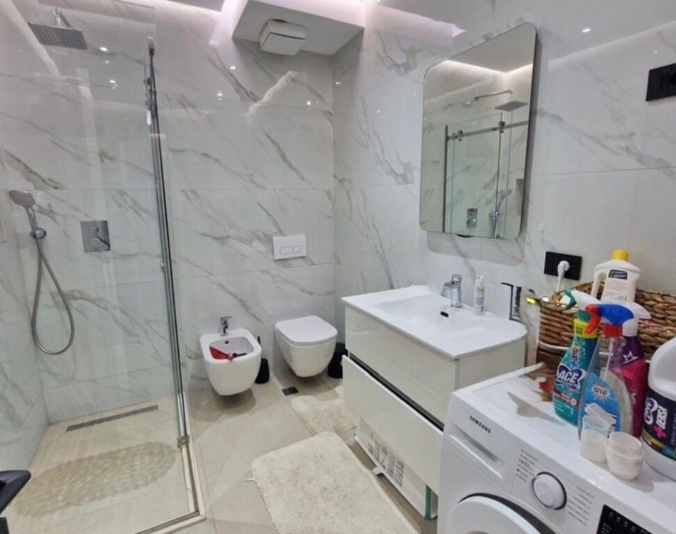 Super Apartament 3+1+2+3 Poste Parkimi me Qira – Fusha e Aviacionit