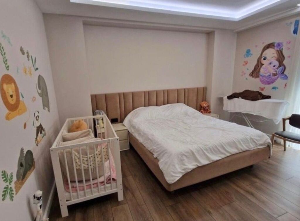 Super Apartament 3+1+2+3 Poste Parkimi me Qira – Fusha e Aviacionit
