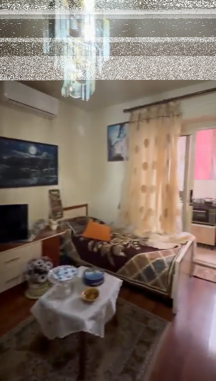 Apartament 1+1, Myslym Shyr!