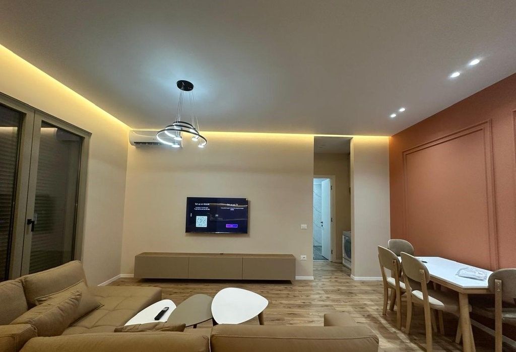 We rent a newly furnished 2+1 apartment near the New Bazaar!