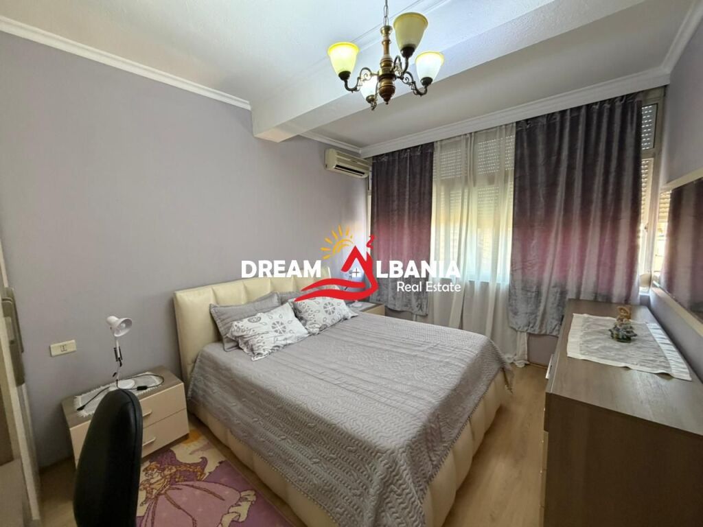 Apartament 2+1+2 me Qera tek Zogu i Zi prane Ring center (ID 42214237)