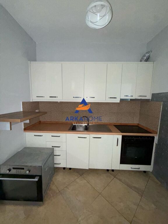 VENDESI APPARTAMENTO 2+1+70M2 VERANDA AL COMPLESSO DAKS 2013, PALAZZI CABEJ 137.000 EURO