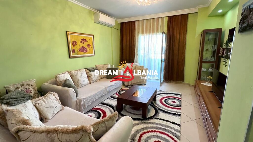Apartament 2+1+2 me Qera tek Zogu i Zi prane Ring center (ID 42214237)
