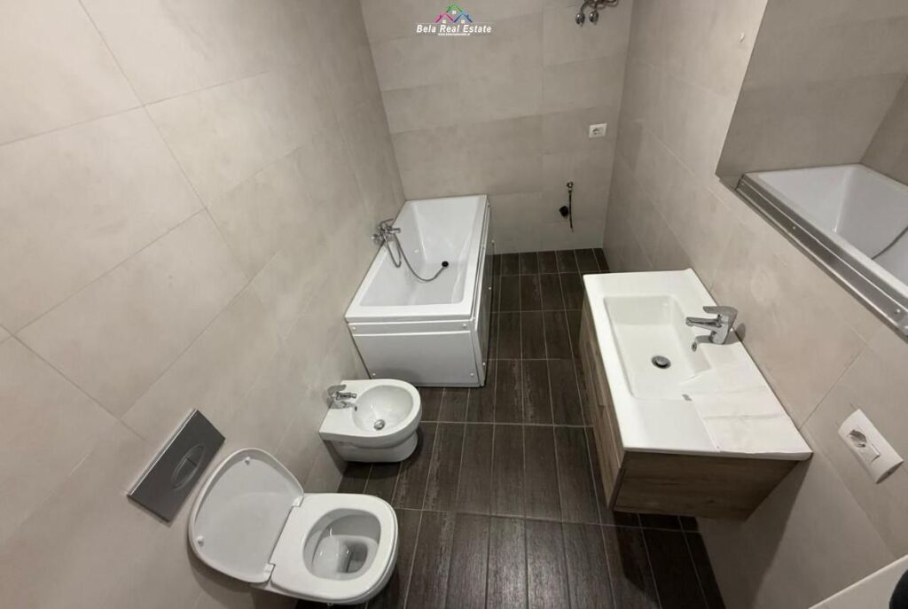 Office for Rent at Myslym Shyri (ID BZ2539) Tirana.