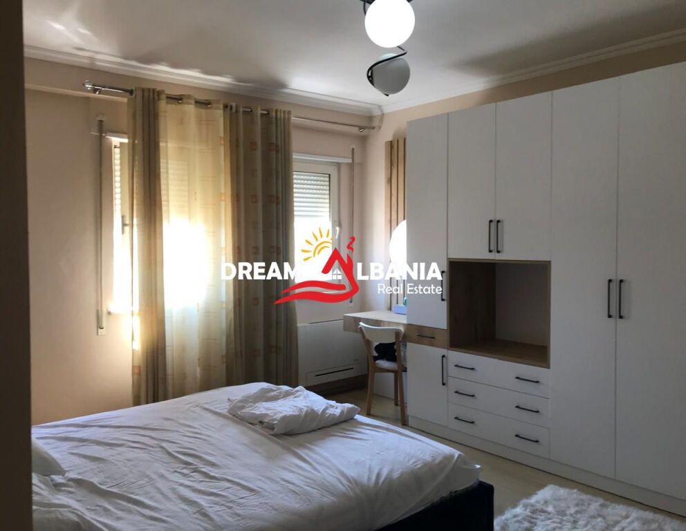Jepet me qera apartament 2+1+2 tek Liqeni i Thate prane Restorant Mir Zoti (ID 42215497)