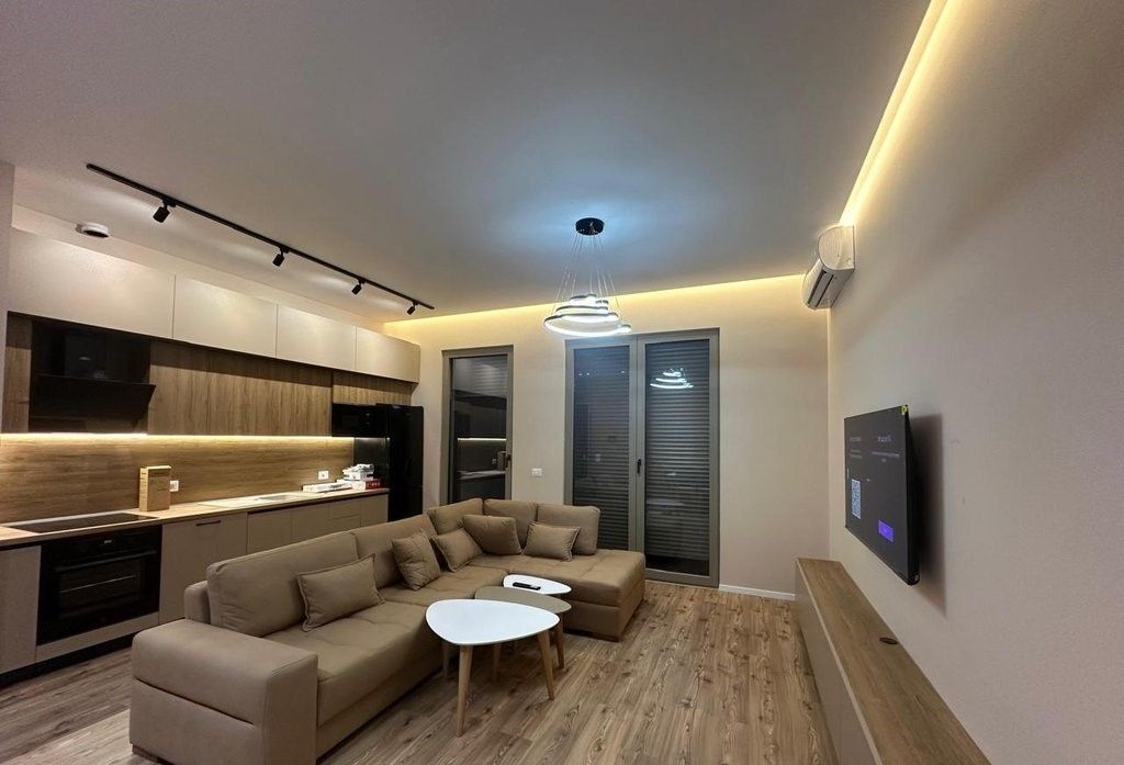 We rent a newly furnished 2+1 apartment near the New Bazaar!
