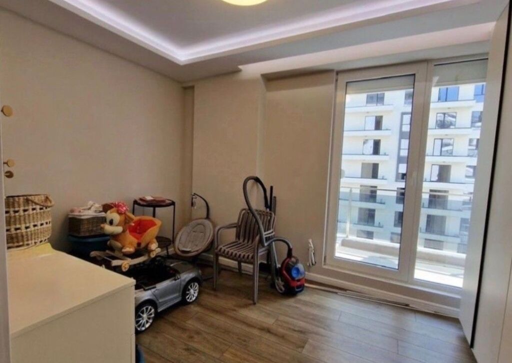 Super Apartament 3+1+2+3 Poste Parkimi me Qira – Fusha e Aviacionit