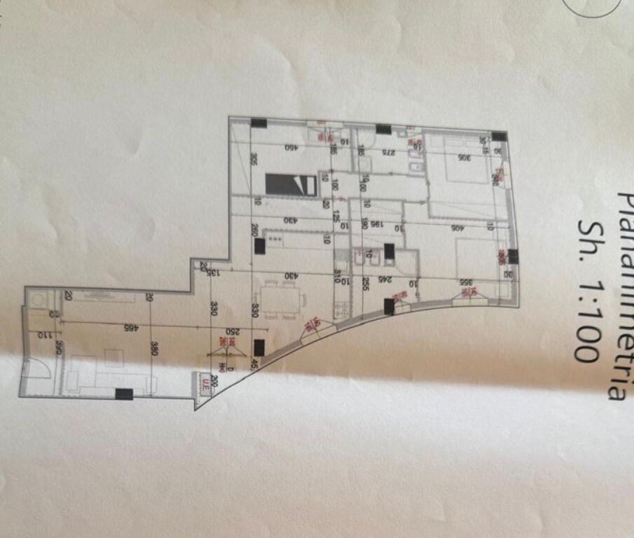 Shitet Apartament 3+1+2
