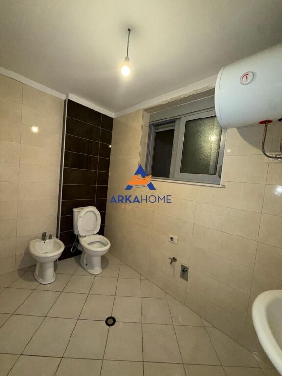 VENDESI APPARTAMENTO 2+1+70M2 VERANDA AL COMPLESSO DAKS 2013, PALAZZI CABEJ 137.000 EURO