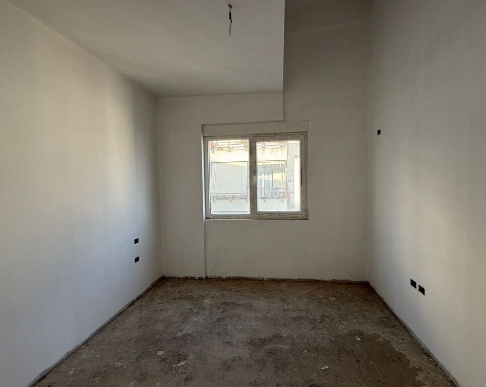 Shitet Apartament 3+1+2 + Depo – Kompleksi FZ, Liqeni i Thatë