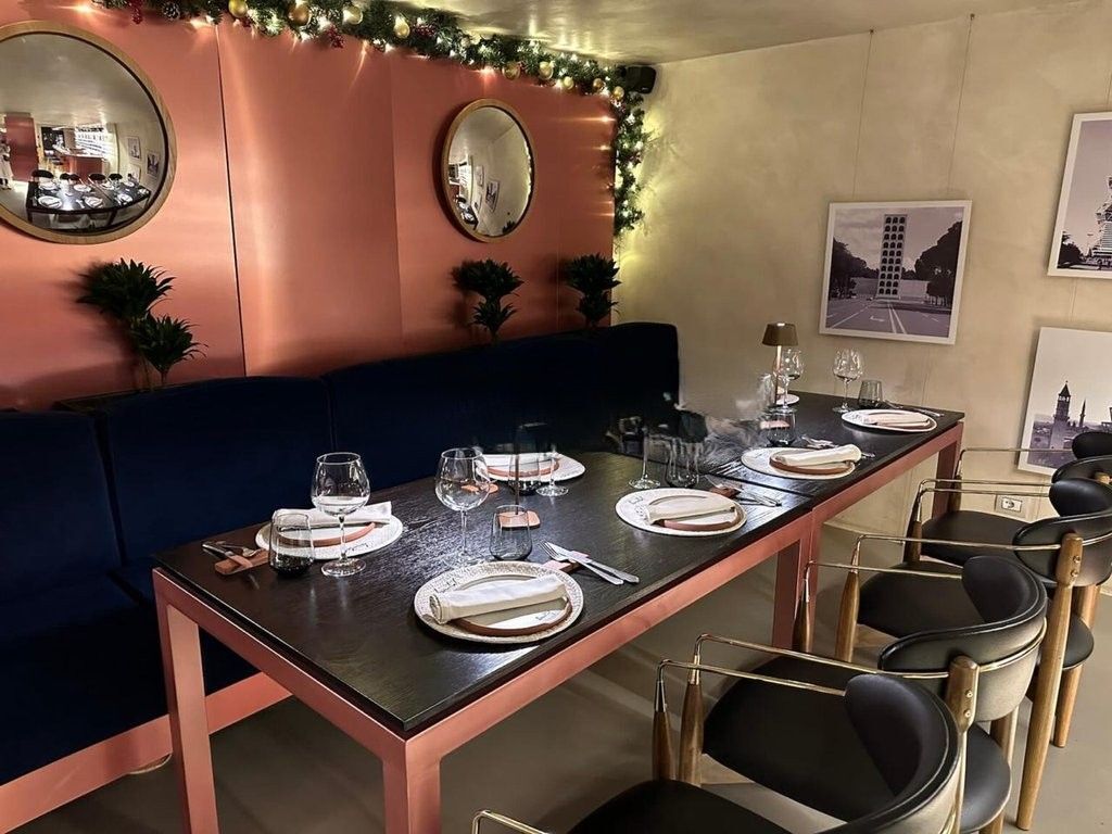 AFFITTO, BAR-RISTORANTE MODERNO CON VERANDA, VICINO AL CENTRO 6.000 € /Mese