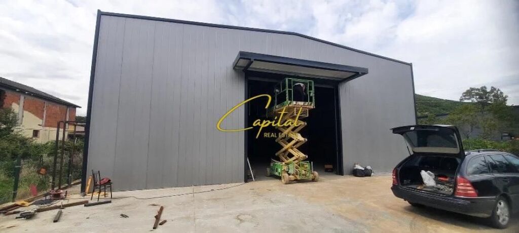 WAREHOUSE FOR RENT 650 M2 ARBRIT STREET 2000 EURO