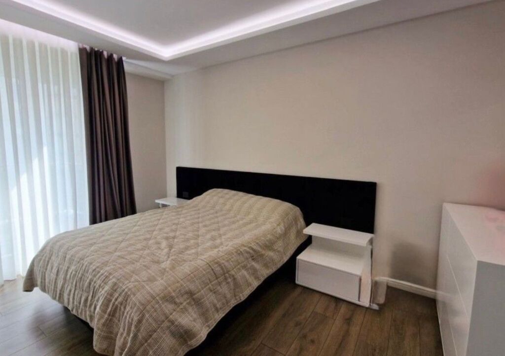 Super Apartament 3+1+2+3 Poste Parkimi me Qira – Fusha e Aviacionit