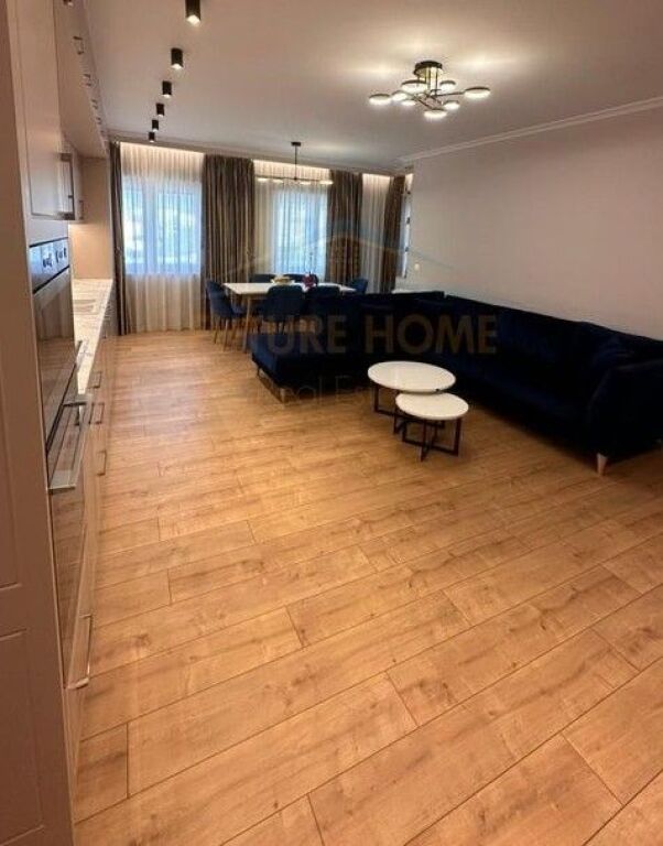 Rent, 3+1+2+Parking space, Train Station, Tirana..