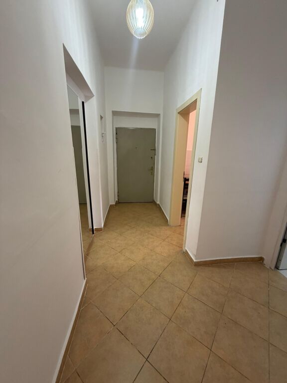 Appartamento 2+1, Via Durazzo!