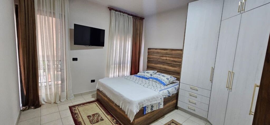 1+1,furnished in the commune of Paris, 550 thousand lek