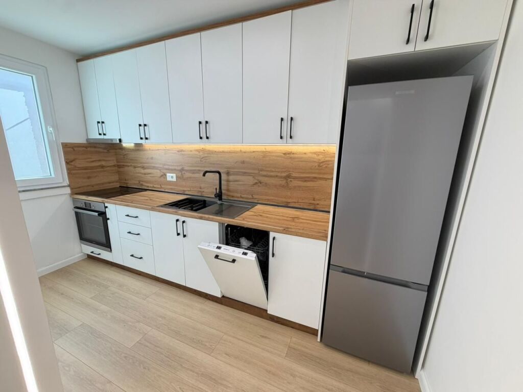 🏡 Apartment 1+1 for Sale – Super Investment📍 21 Dhjetori 💳 Purchase option with credit