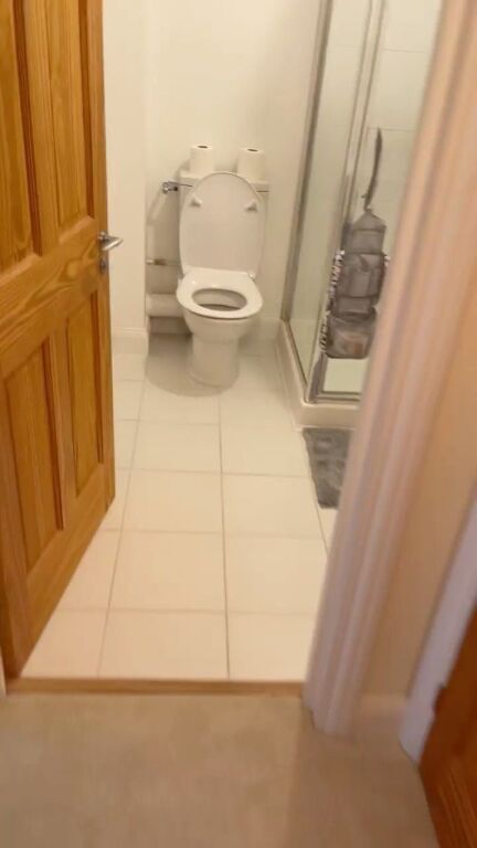 For rent single entrance studio 40 m2 at Petro Nini located at the end of the street! near Tirane e Re Liqeni Komuna Sheshi Willson
