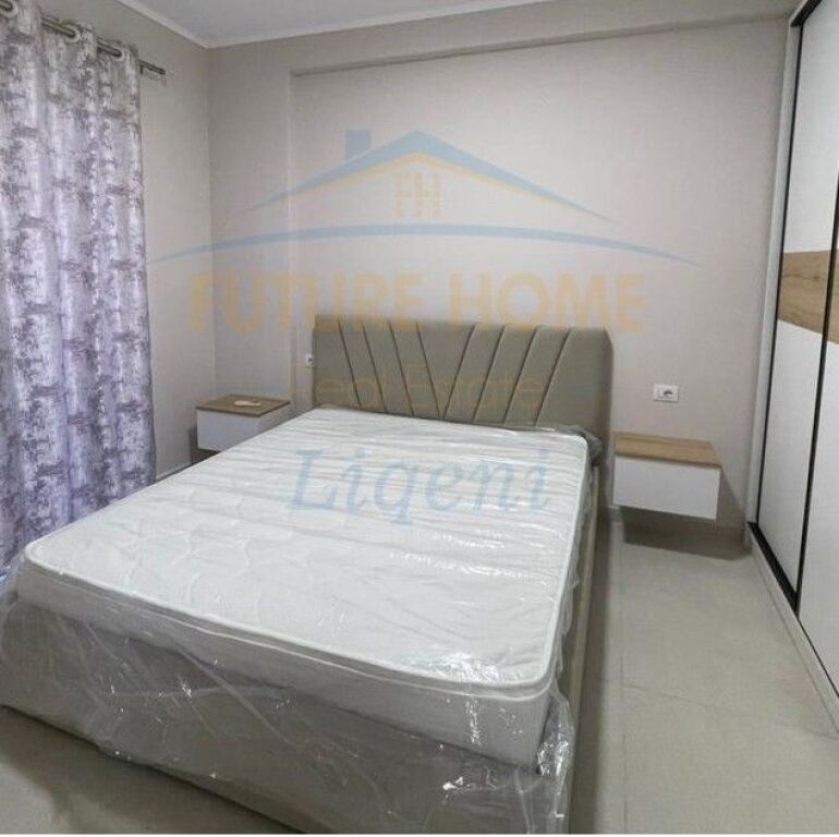Qera, Apartament 1+1+Post Parkimi, Kompleksi Univers City, Tiranë.