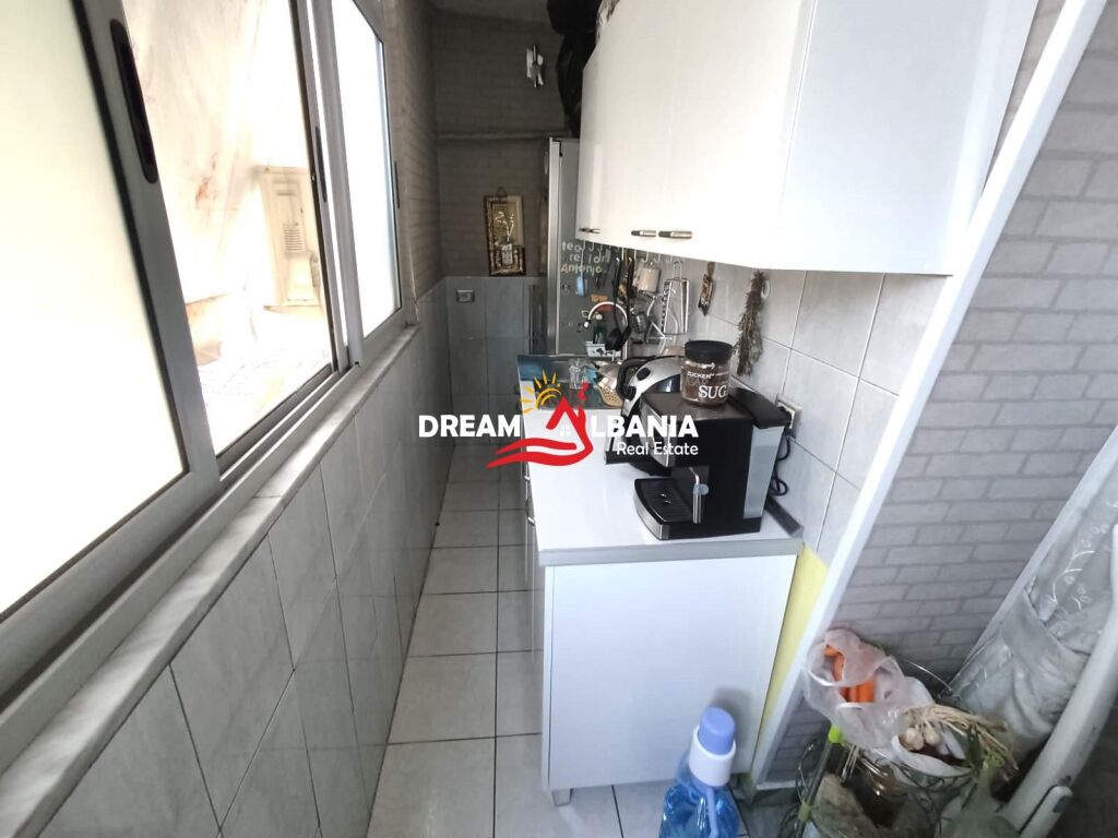 Shitet Apartament 1+1 ne Rrugen Siri Kodra  ( ID 4119469 )