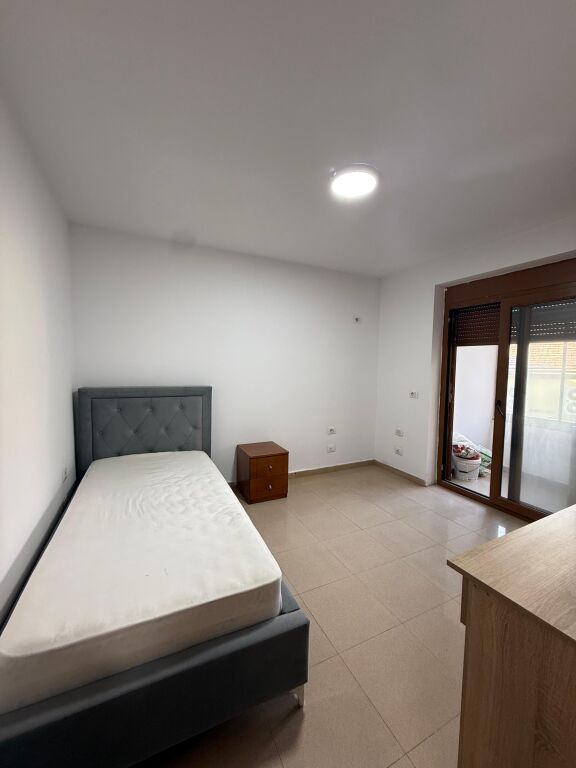 🏠IN AFFITTO Appartamento 2+1 📍Vasil Shanto 🏷️Prezzo: 60.000 Leke/mese