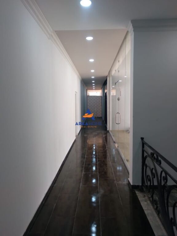 LOCALE COMMERCIALE IN AFFITTO 73M2 "ASTIR" 420 EURO