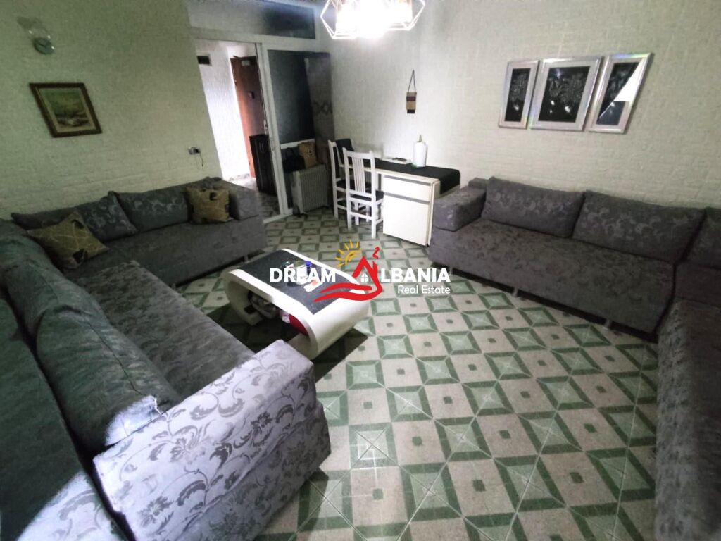 Shitet Apartament 1+1 ne Rrugen Siri Kodra  ( ID 4119469 )