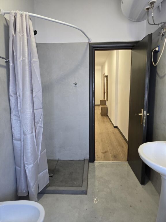 Apartament 2+1 per shitje tek Kristal Center