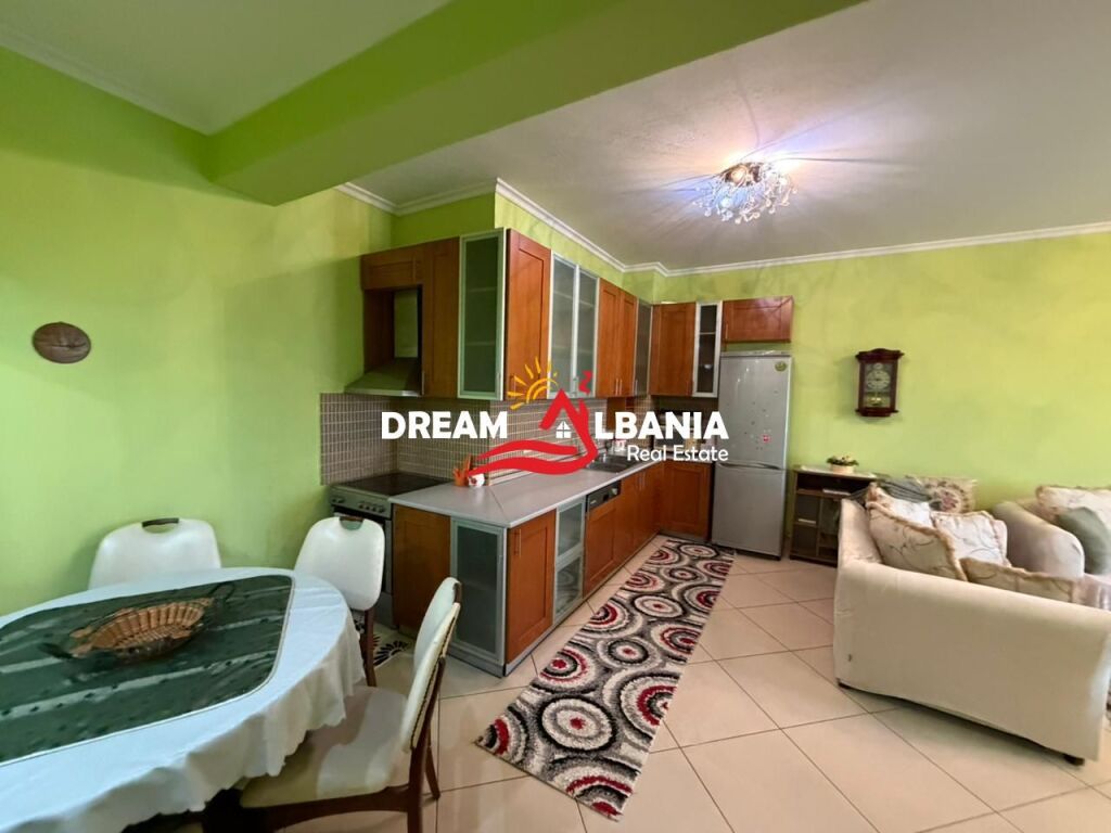 Apartament 2+1+2 me Qera tek Zogu i Zi prane Ring center (ID 42214237)