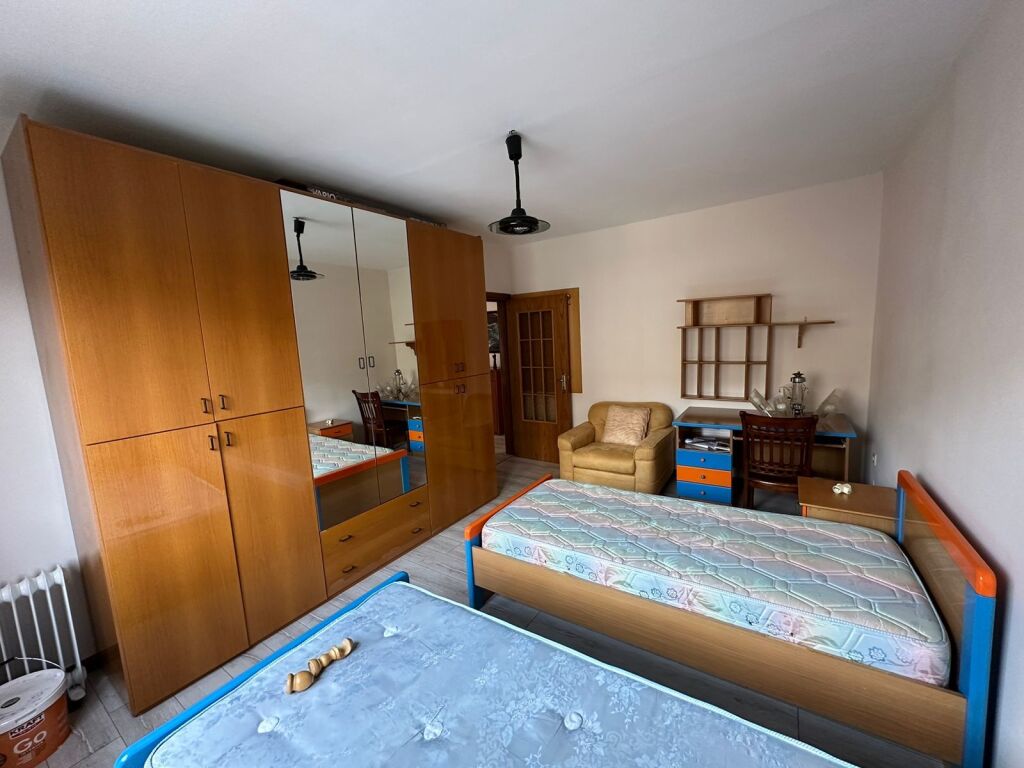 Apartament 2+1 me qira tek Ali Demi!
