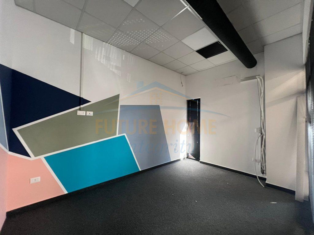 Rent, Business Premises, Pharmacy 10, Tirana..