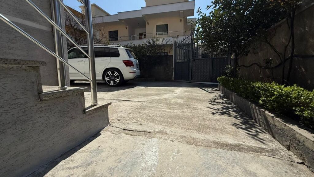 3+1 apartment for rent in Selitë