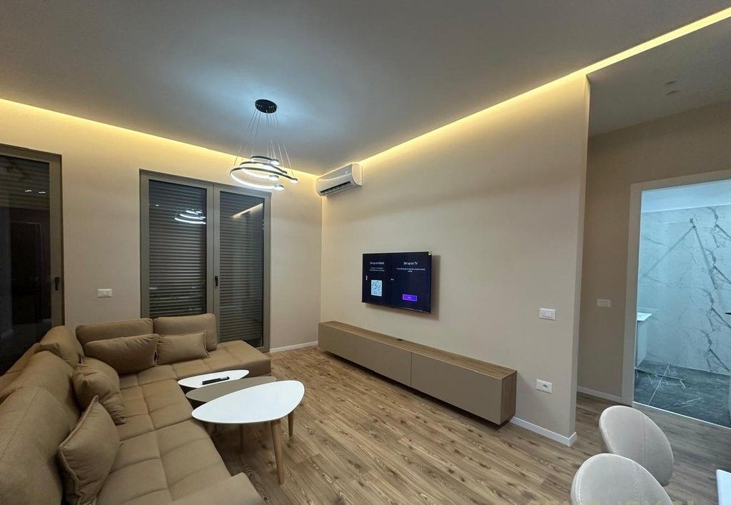 We rent a newly furnished 2+1 apartment near the New Bazaar!
