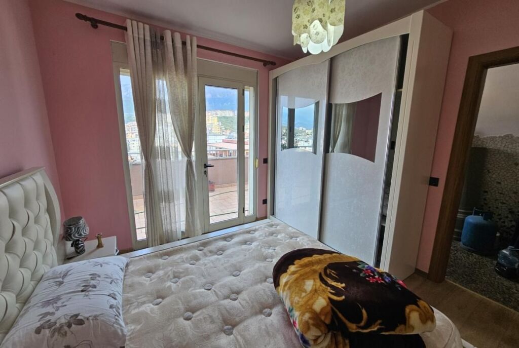 A Fresk Vendesi in vendita attico esclusivo 119,3 m² + 151,2 m² veranda !