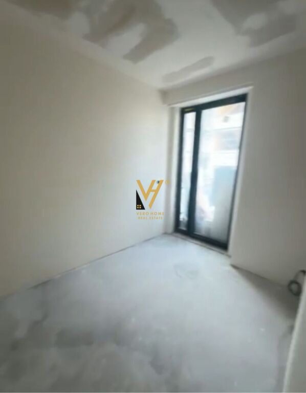 UFFICIO DI 100 M2 IN AFFITTO IN VIA BOGDANEVE 120.000 LEKE