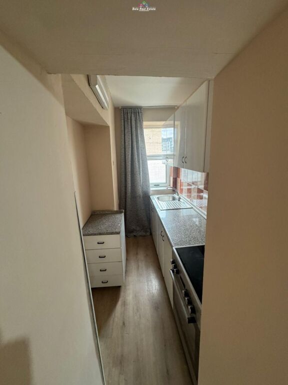 Apartament Me Qera 2+1 Tek ish Tregu Elektrik (ID B221376) Tirane