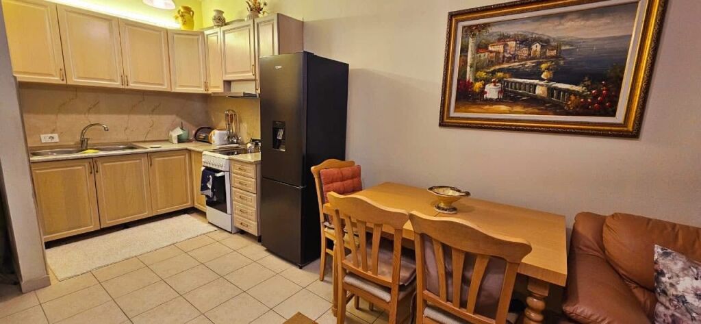 1+1,furnished in the commune of Paris, 550 thousand lek