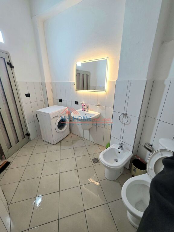 Apartament 1+1 me Qira Myslym Shyri Tirane