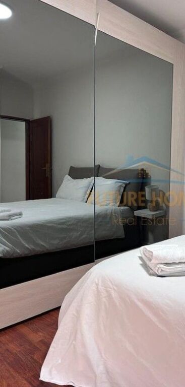Shitet, Apartament 2+1+2+Verandë , Bllok