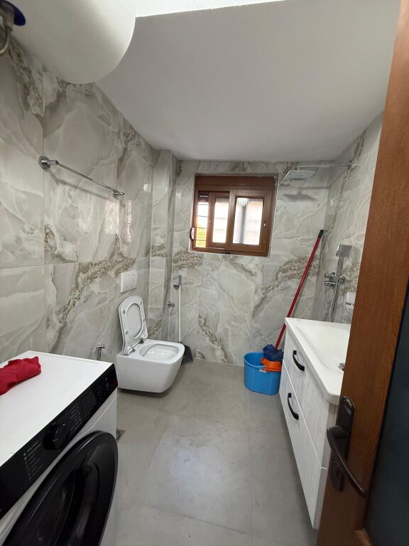 🏠IN AFFITTO Appartamento 2+1 📍Vasil Shanto 🏷️Prezzo: 60.000 Leke/mese