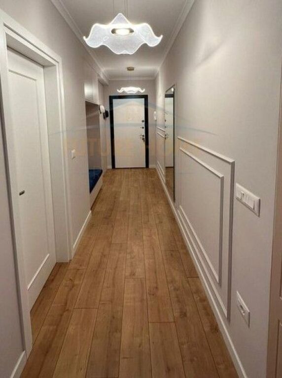 Rent, 3+1+2+Parking space, Train Station, Tirana..
