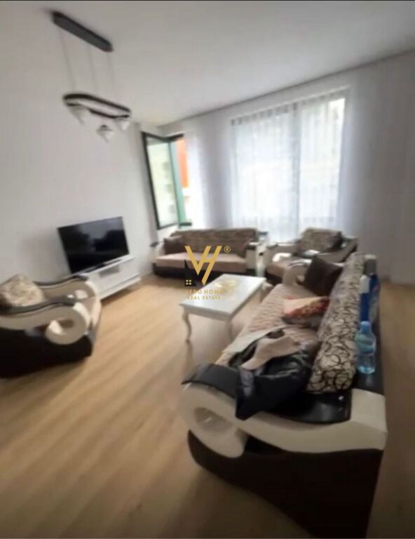 JEPET APARTAMENT 2+1+BLK ME QIRA TE STACIONI I TRENIT 700 EURO
