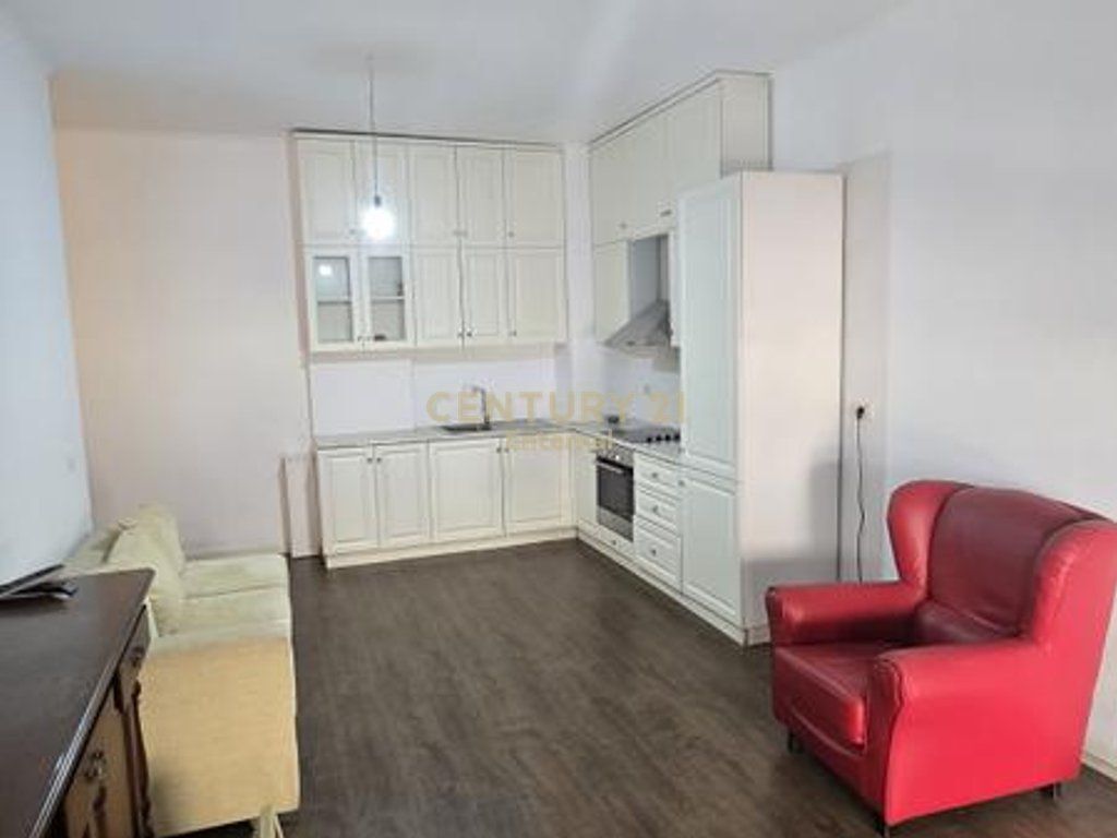Apartment 2+1+2 for sale near the Zoological Garden, Tirana. 🏡
